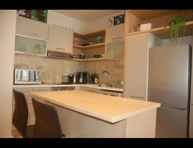 1 BEDROOM APARTMENT FOR SALE IN CAPE TOWN CITY CENTRE